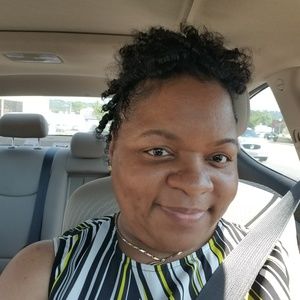 Meet your Posher, Tonya